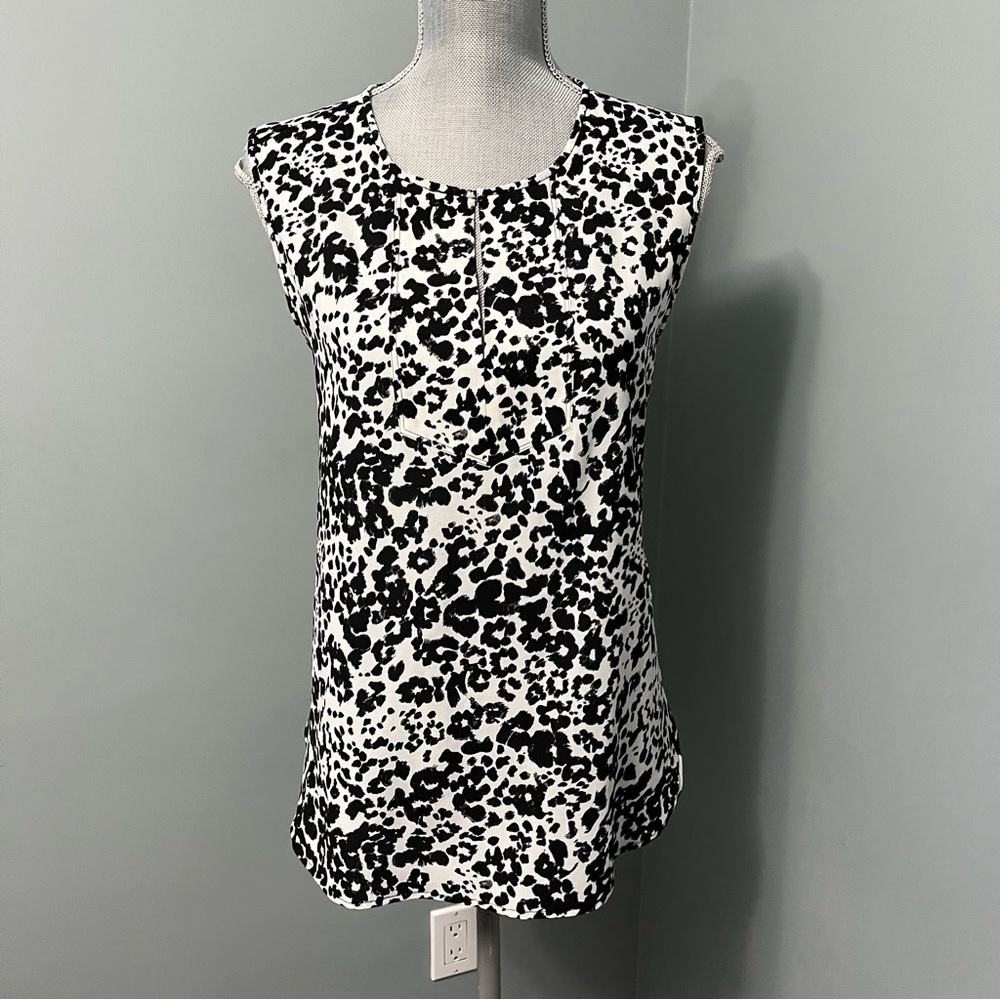 J. CREW Grey Animal Print All Day Wear Blouse sleeveless lightweight sz 4 summer